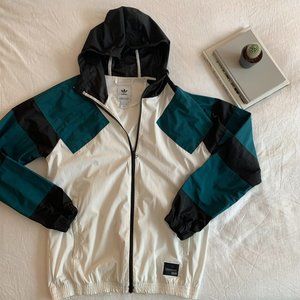Adidas M wind breaker in white, teal and black. Good condition!